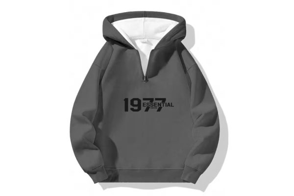 1977 Essentials Oversize Halt Zipper Sport Casual Hooded jacket for a comfortable, stylish fit with sporty details and functional zipper design
