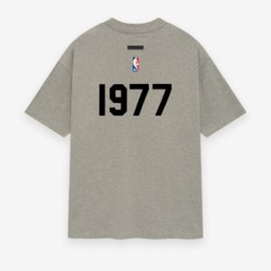 Shop the 1977 Essentials Celtics Tee. A vintage-inspired Chicago Bulls t-shirt, perfect for fans. Soft, comfortable, and stylish.